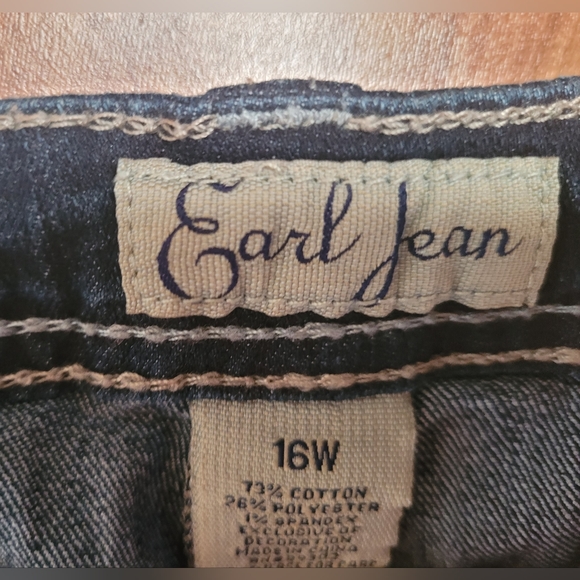 Plus size Jeans - Picture 3 of 3